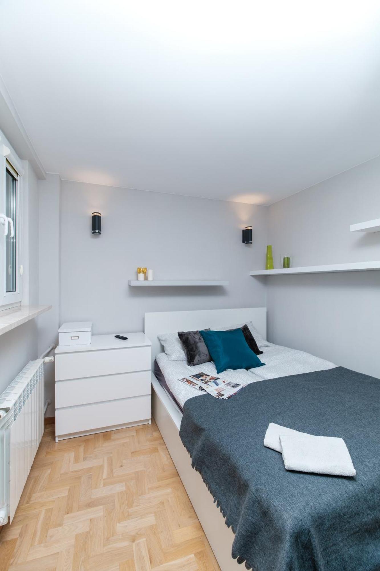 Inside Solec Iii Lägenhet